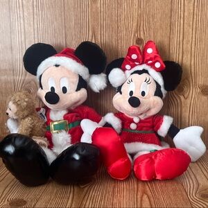 Disney Parks Exclusive Holiday Mickey Minnie 17” Plush W/Duffy Stuffed Animal